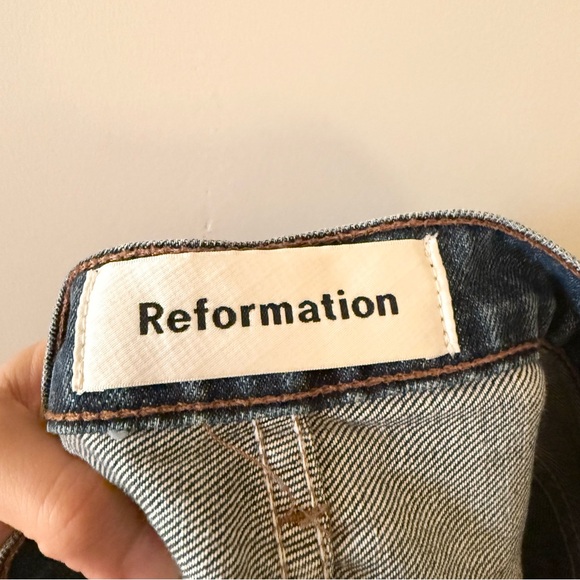 Reformation Julia High Cigarette Jean Teton Wash 27 - Picture 4 of 7